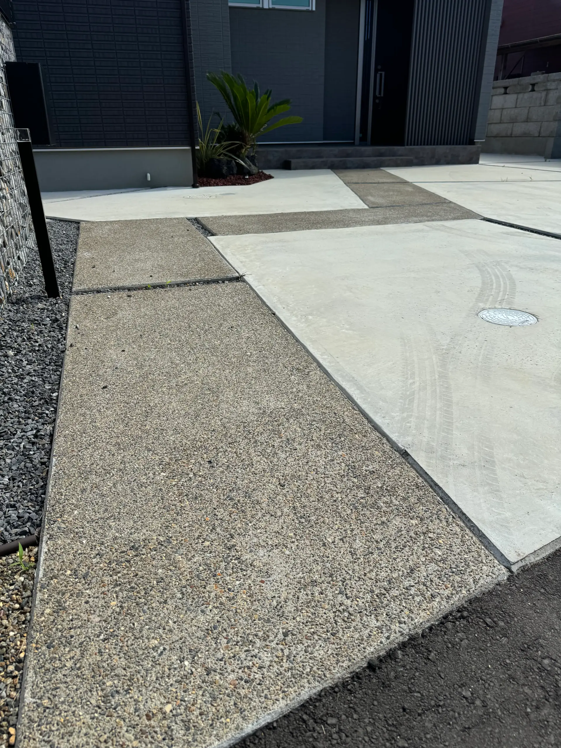 洗い出し仕上げの鍵型アプローチ